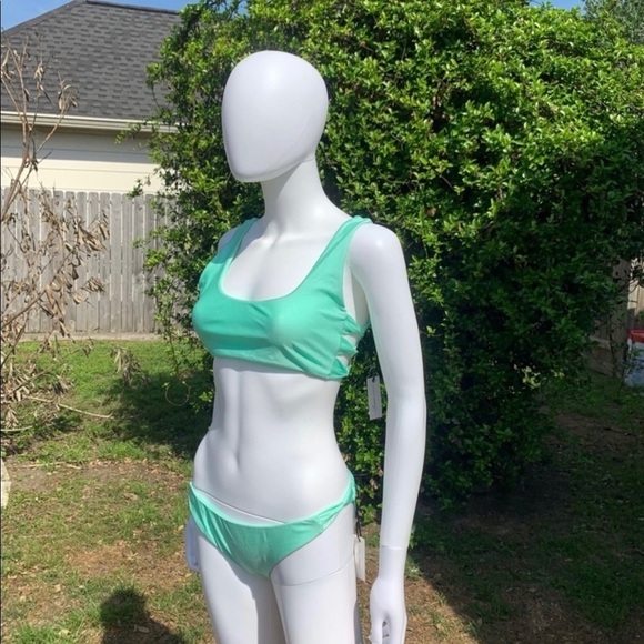 💋NWT Lovers + Friends Mint Green Wrapped Up Bikini Top - Picture 11 of 15